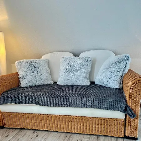 Kuestenkoje Red Ferienwohnung Mit Balkon In Prerow * Prerow