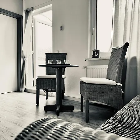 Apartman Kuestenkoje Red Ferienwohnung Mit Balkon In Prerow