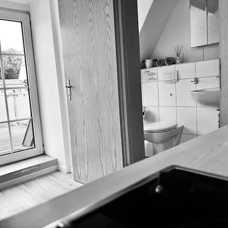 Red Kitchen - Lange Strasse *