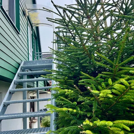 Kuestenkoje Red Ferienwohnung Mit Balkon In Prerow * Prerow