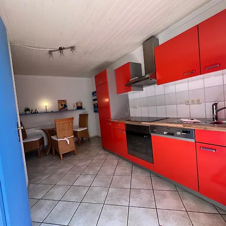 Red Kitchen - Lange Strasse