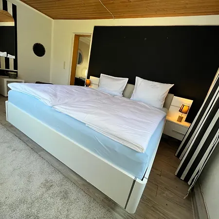 Lange Strasse By Restaurant Wiesenau Apartment Prerow