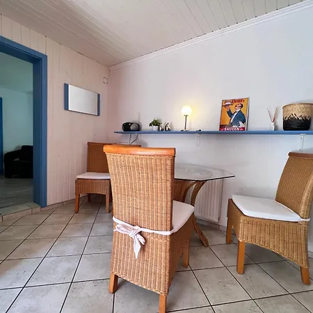 Apartment Lange Strasse By Restaurant Wiesenau Prerow