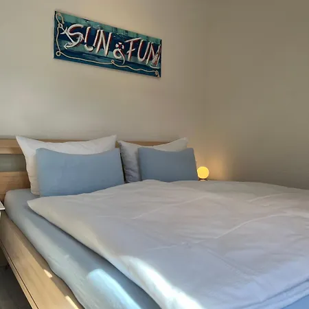 Kuestenkoje Red Ferienwohnung Mit Balkon In Prerow Apartman *